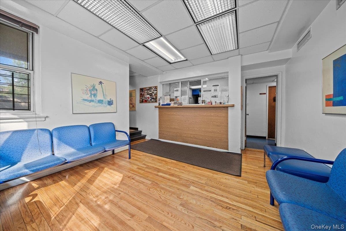2711 Henry Hudson Parkway Unit: 1F thumbnail 2