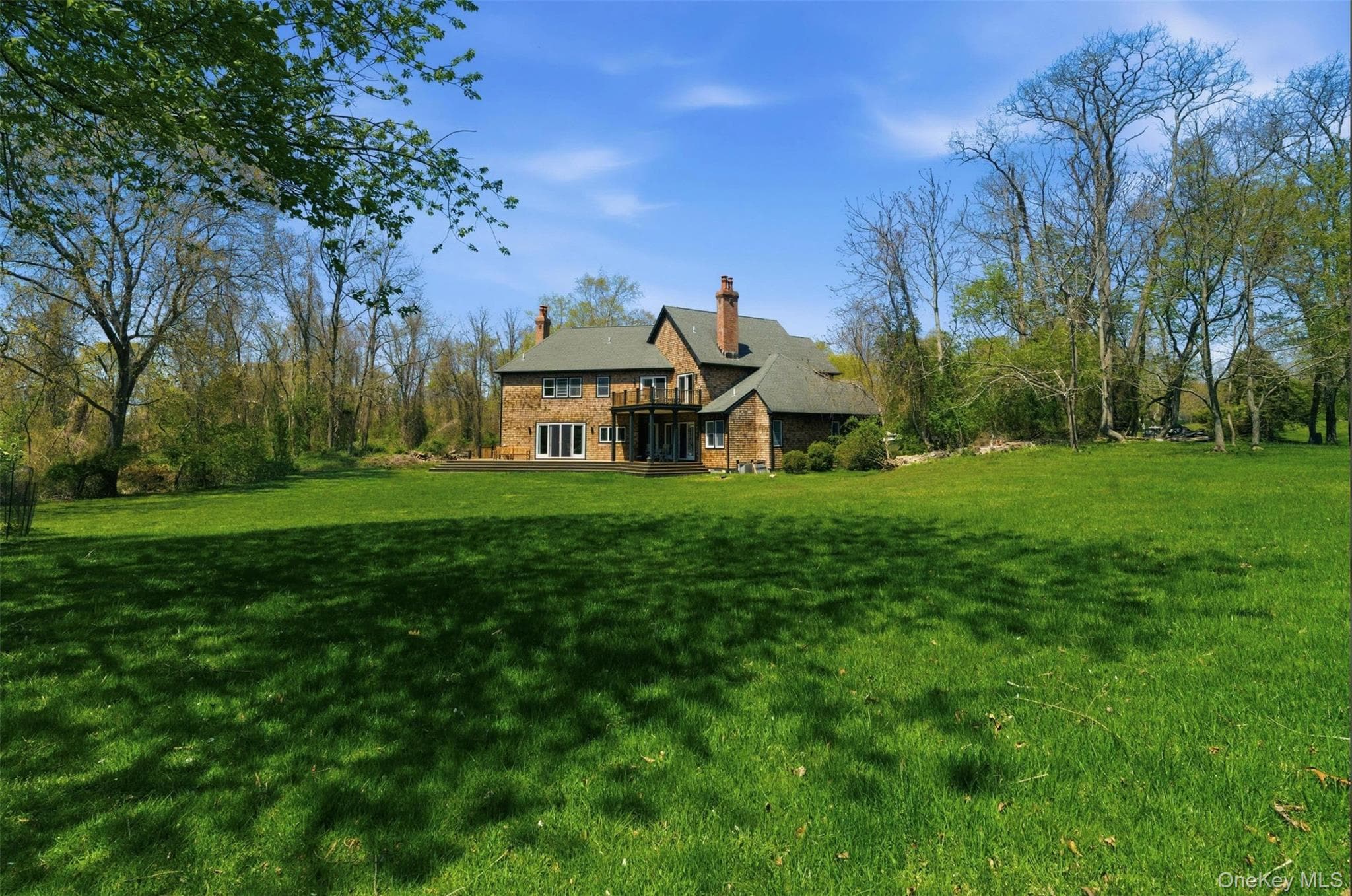 9 Locust Woods Drive thumbnail 4