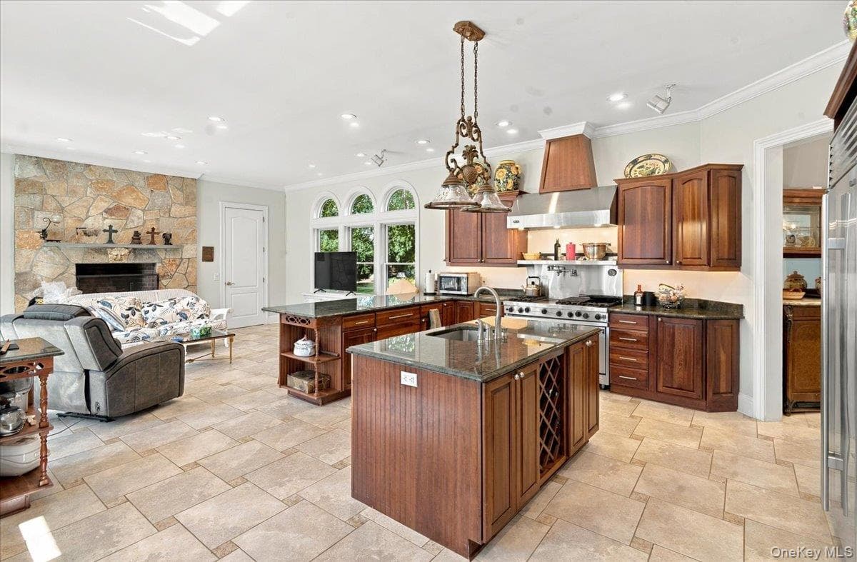 9 Locust Woods Drive thumbnail 32