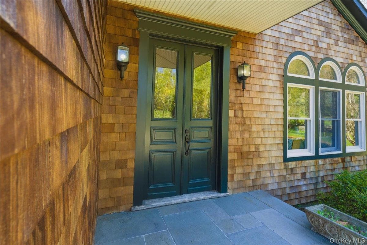 9 Locust Woods Drive thumbnail 9