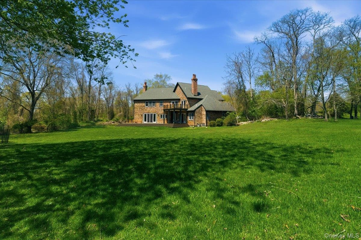 9 Locust Woods Drive thumbnail 30