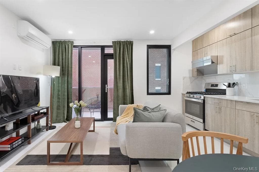 124-28 Queens Boulevard Unit: 9B thumbnail 4