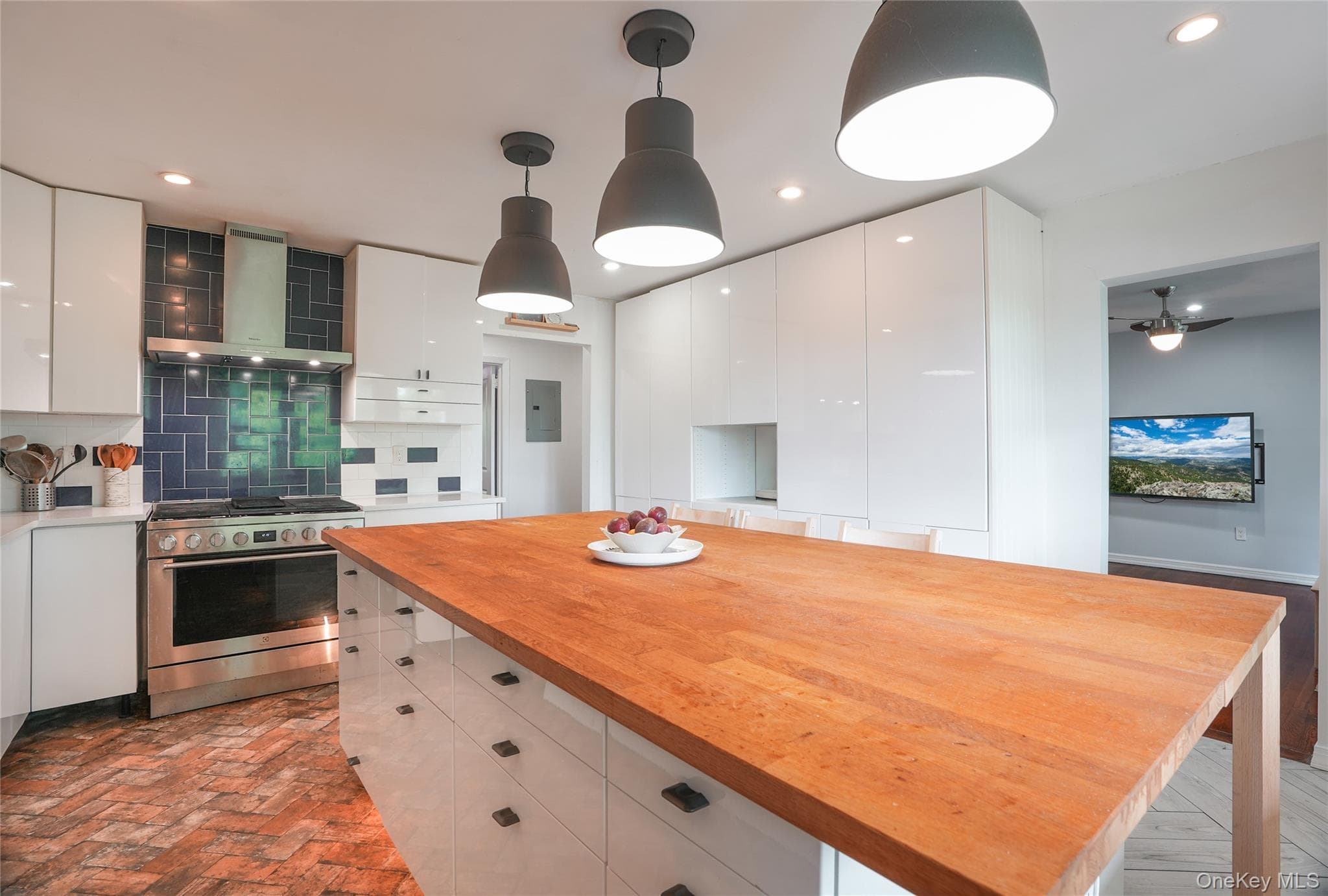 100 Dowd Street Unit: C6 thumbnail 3