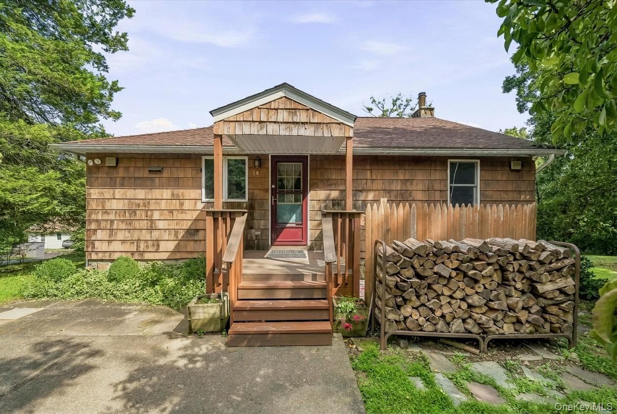 101 Highland Road photo 1
