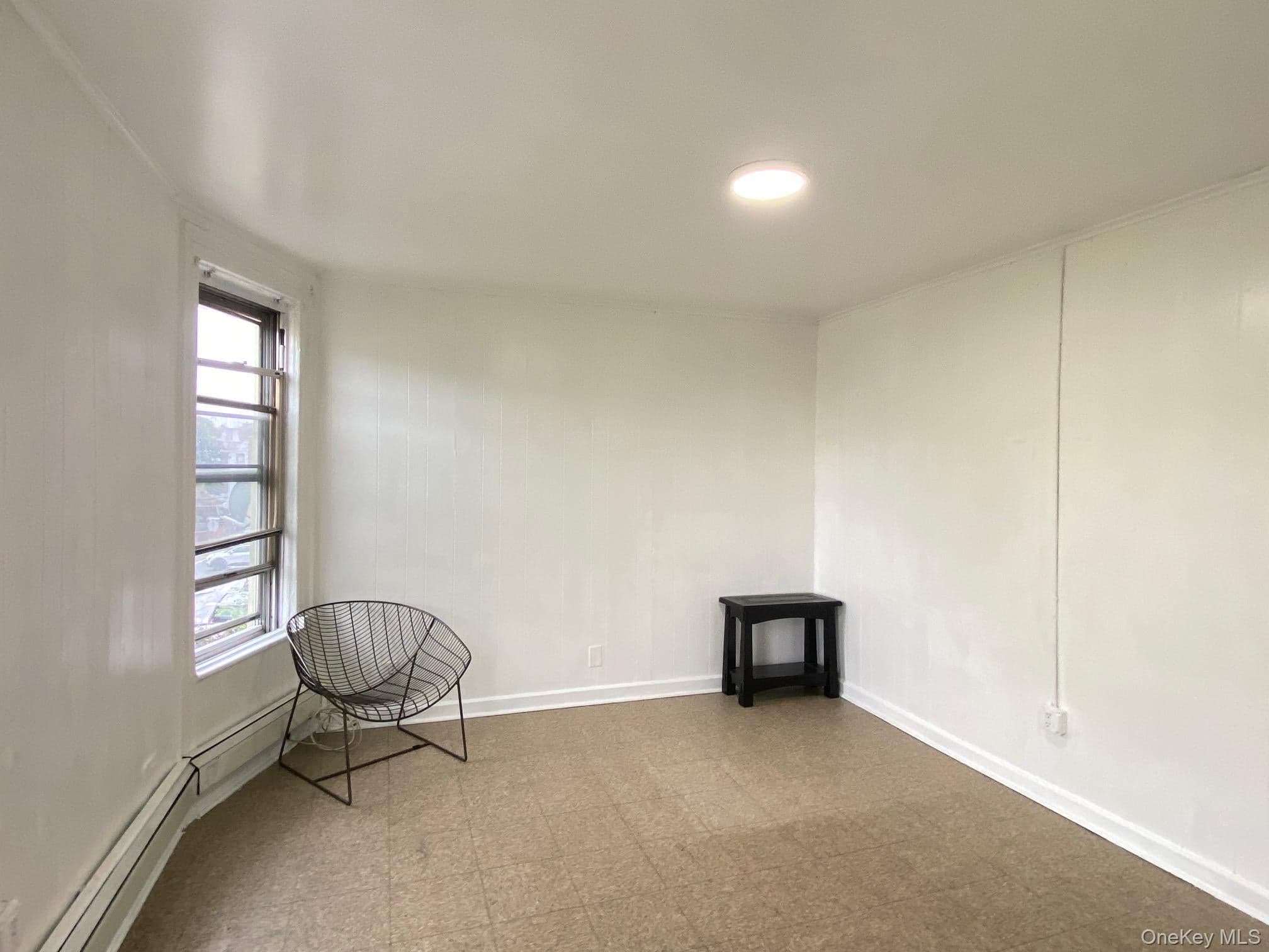 1463 Saint Lawrence Avenue thumbnail 8