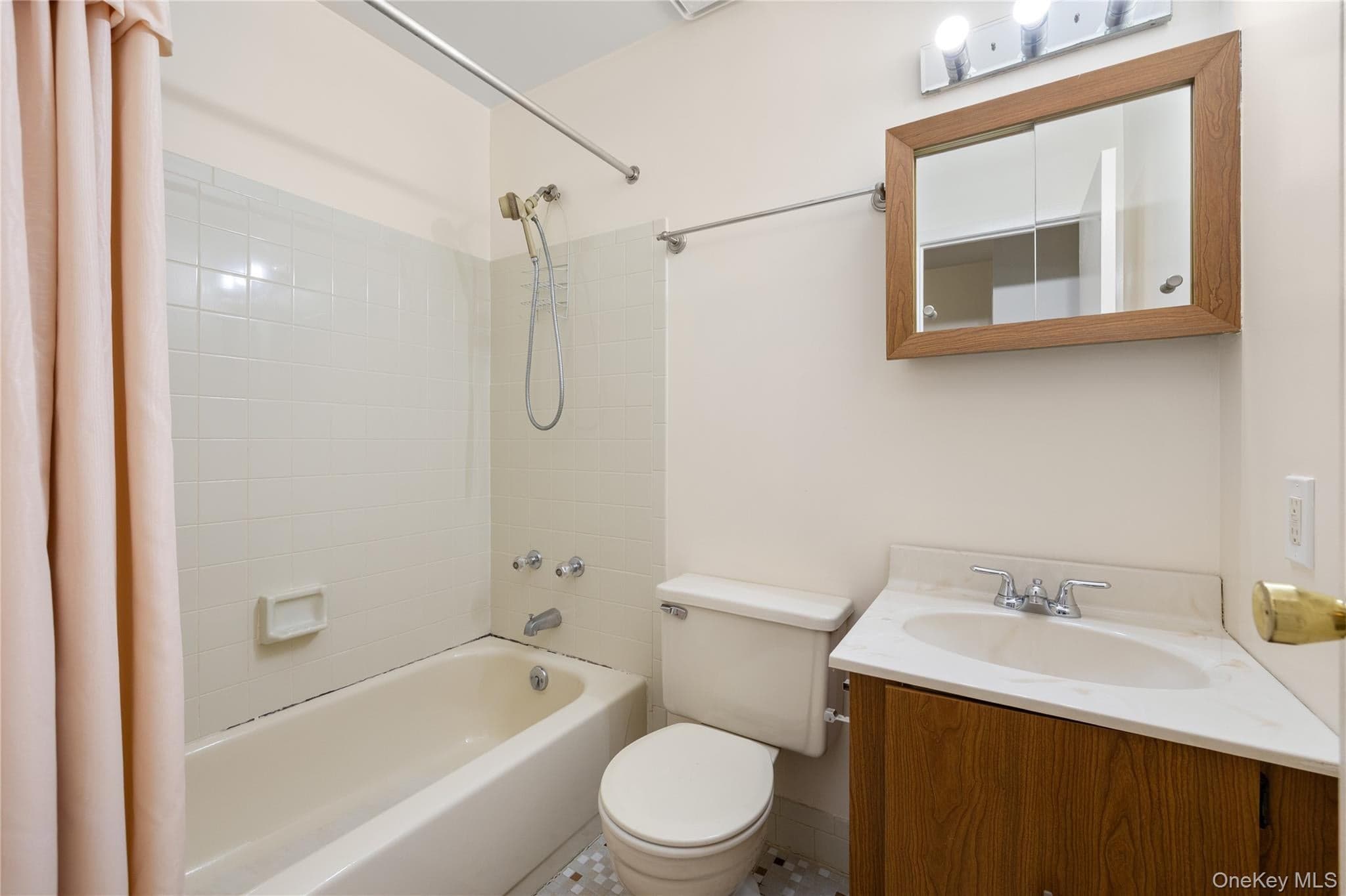 650 Newbridge Road Unit: 15 thumbnail 15