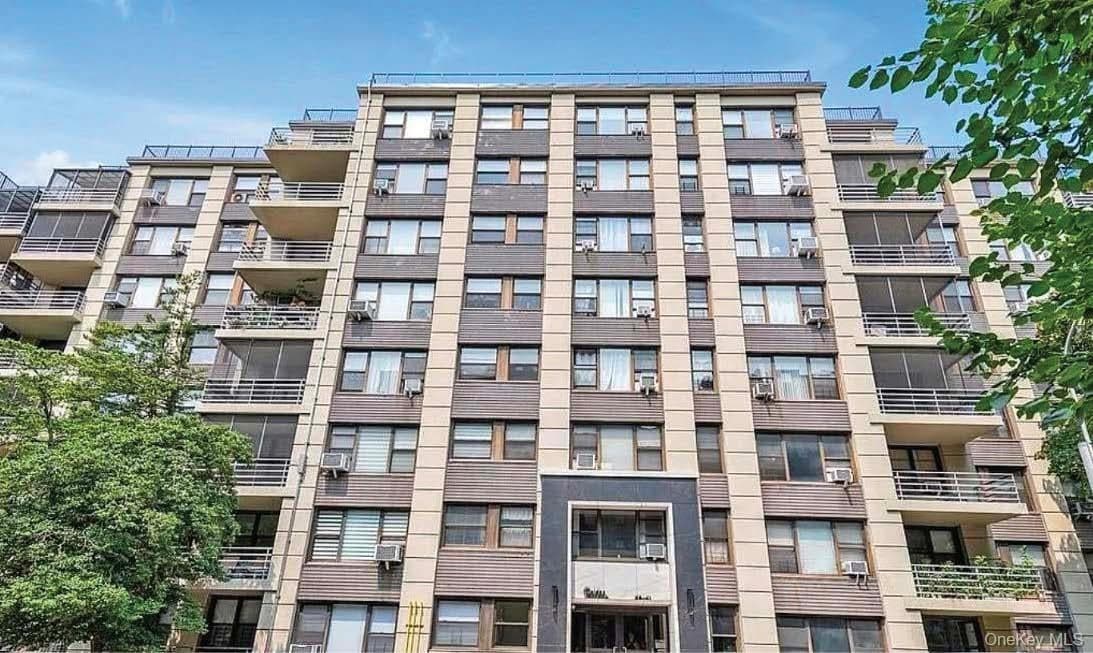 9809 64th Road Unit: 3D, Rego Park