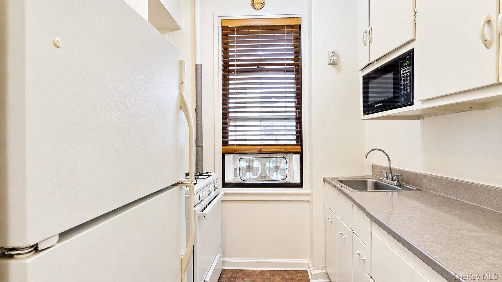 9809 64th Road Unit: 3D thumbnail 11