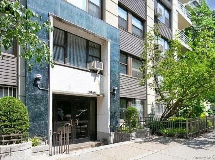 9809 64th Road Unit: 3D thumbnail 3