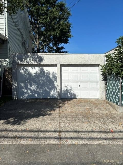 12520 22nd Avenue thumbnail 3