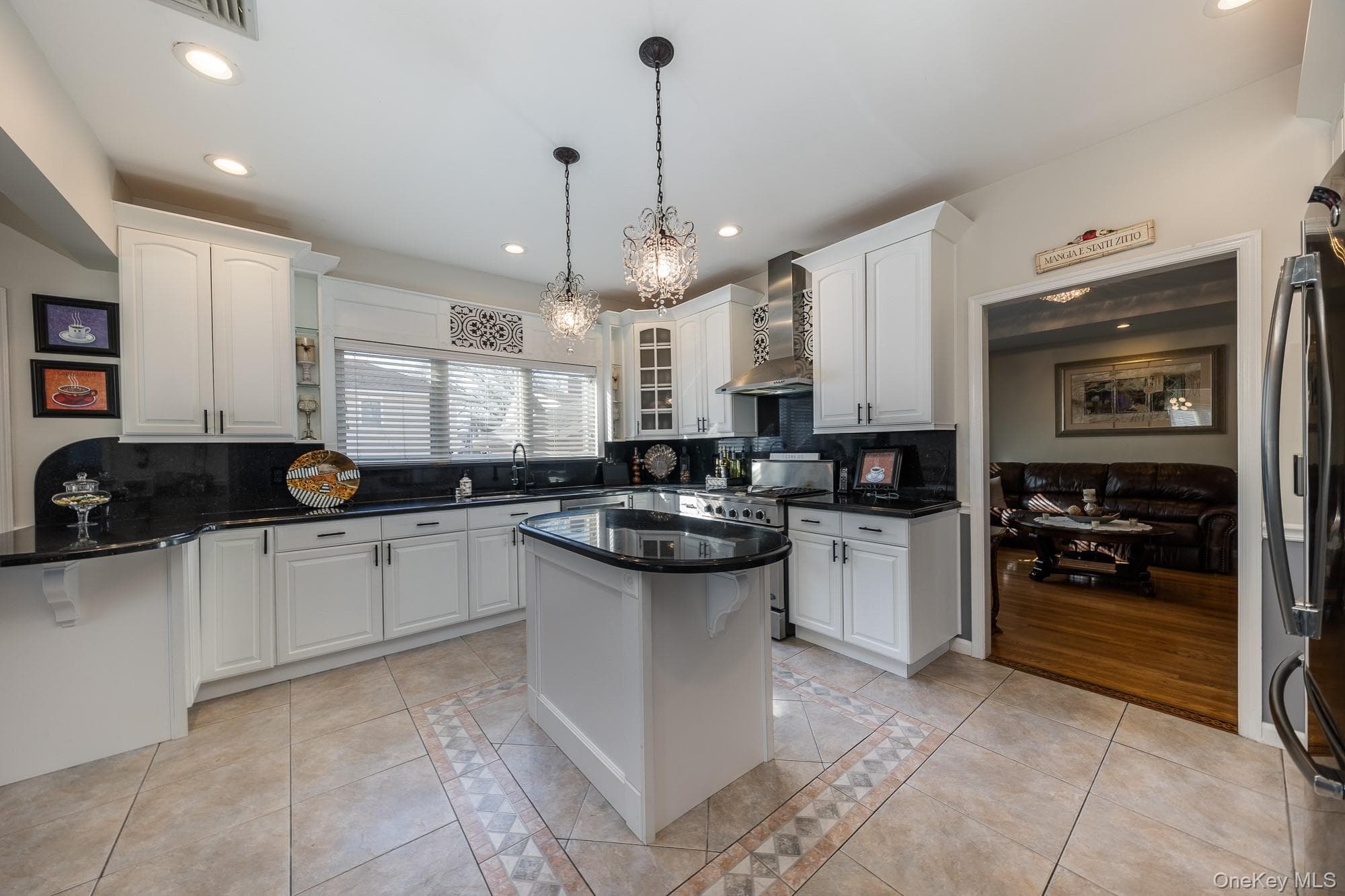 102 Davison Avenue thumbnail 19