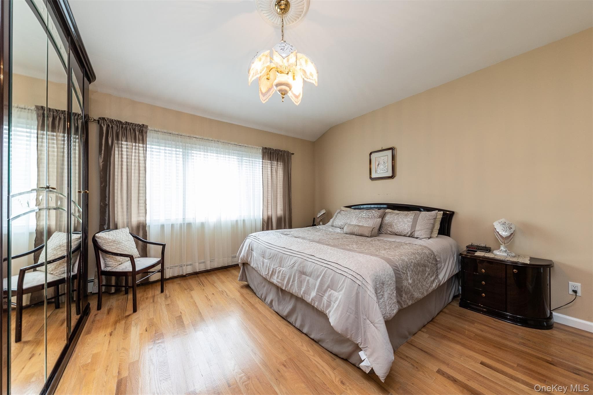 102 Davison Avenue thumbnail 13