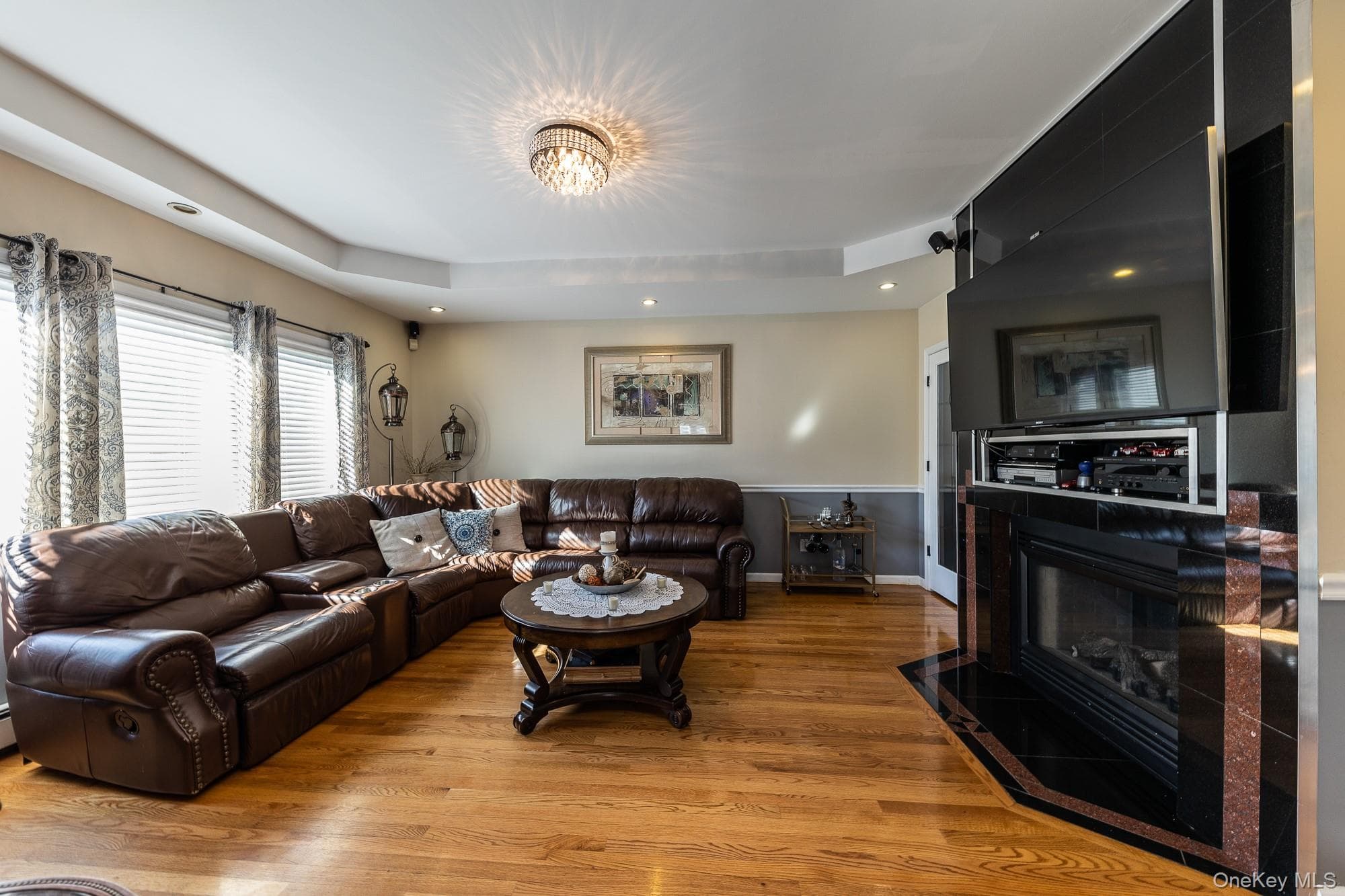 102 Davison Avenue thumbnail 23