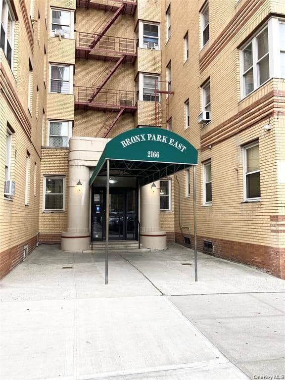 2166 Bronx Park Unit: 6C, Bronx