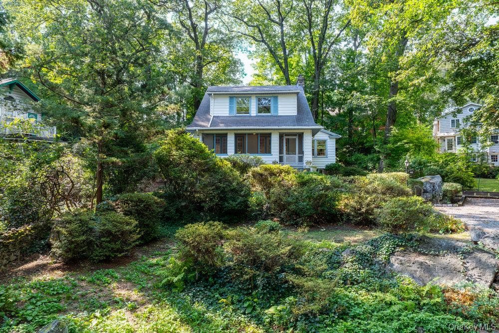 40 Pine Brook Drive thumbnail 2