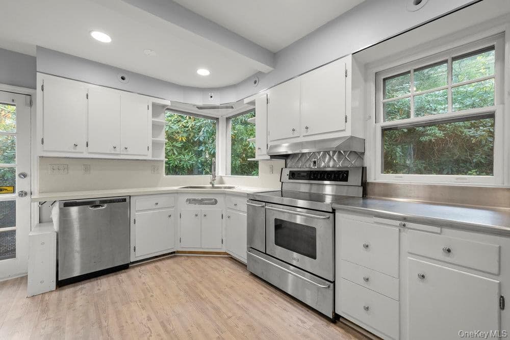 40 Pine Brook Drive thumbnail 24
