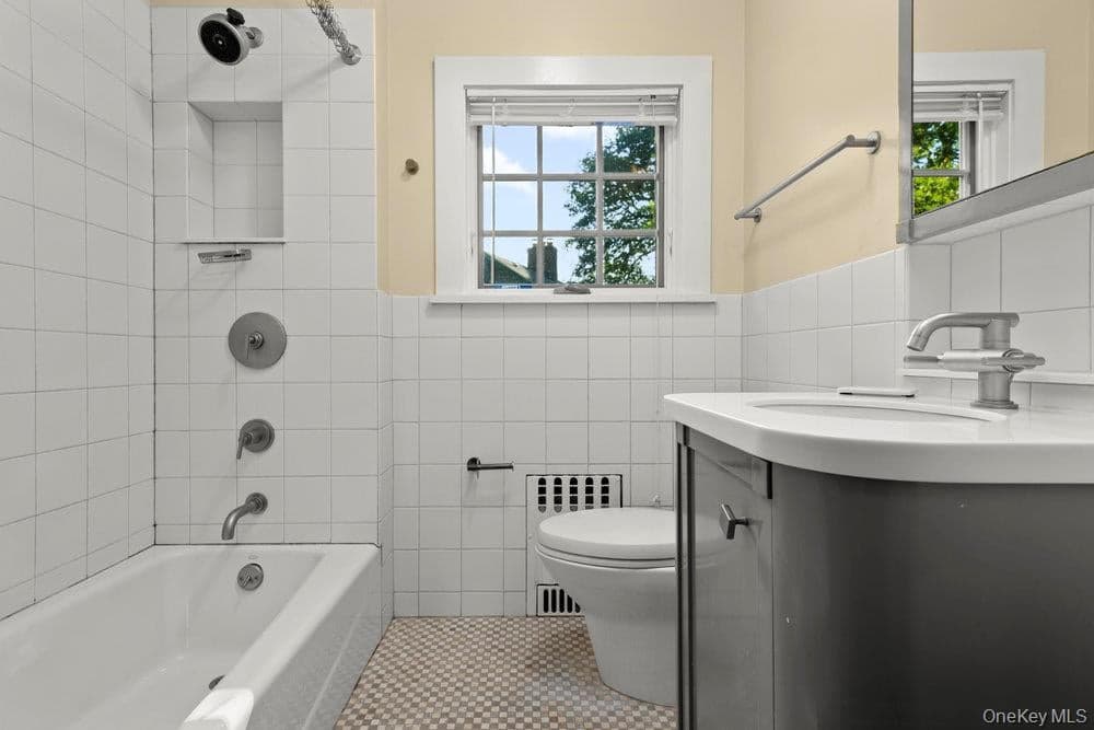 40 Pine Brook Drive thumbnail 12