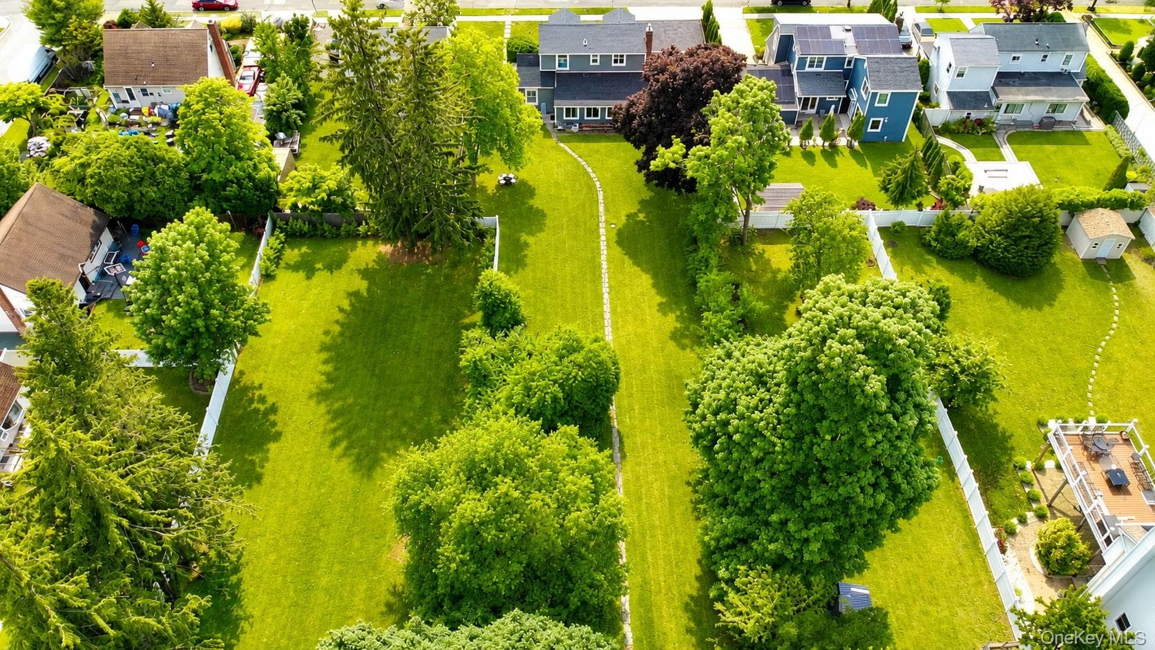 54 Twinlawns Avenue thumbnail 3