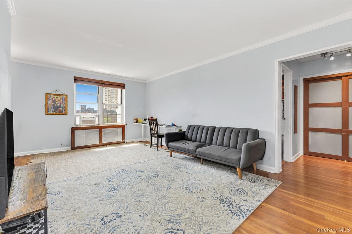 105-34 65th Avenue Unit: 6E thumbnail 4