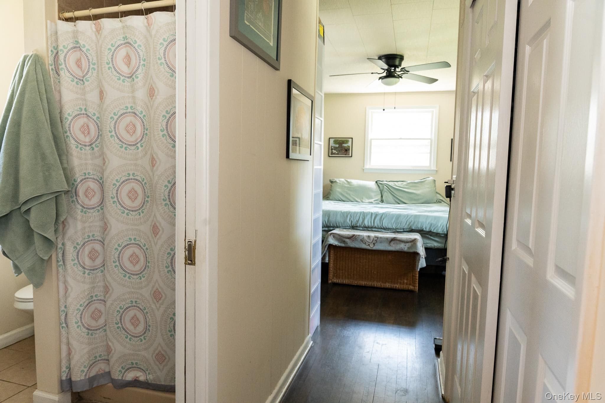 1405 Bay Avenue thumbnail 8