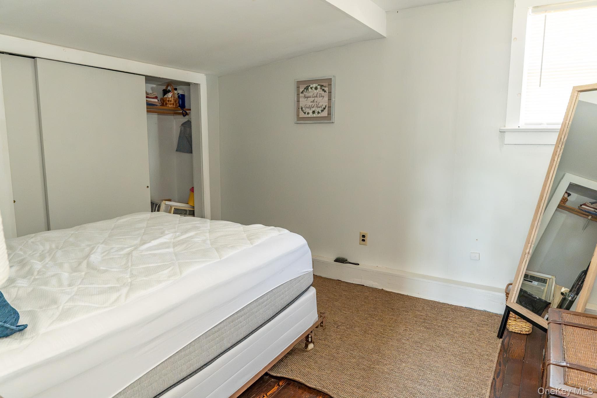 1405 Bay Avenue thumbnail 24