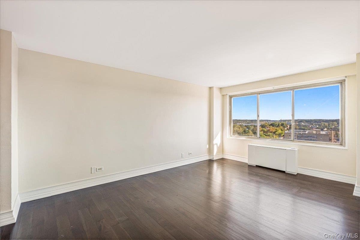 18-15 215th Street Unit: 10 P thumbnail 12