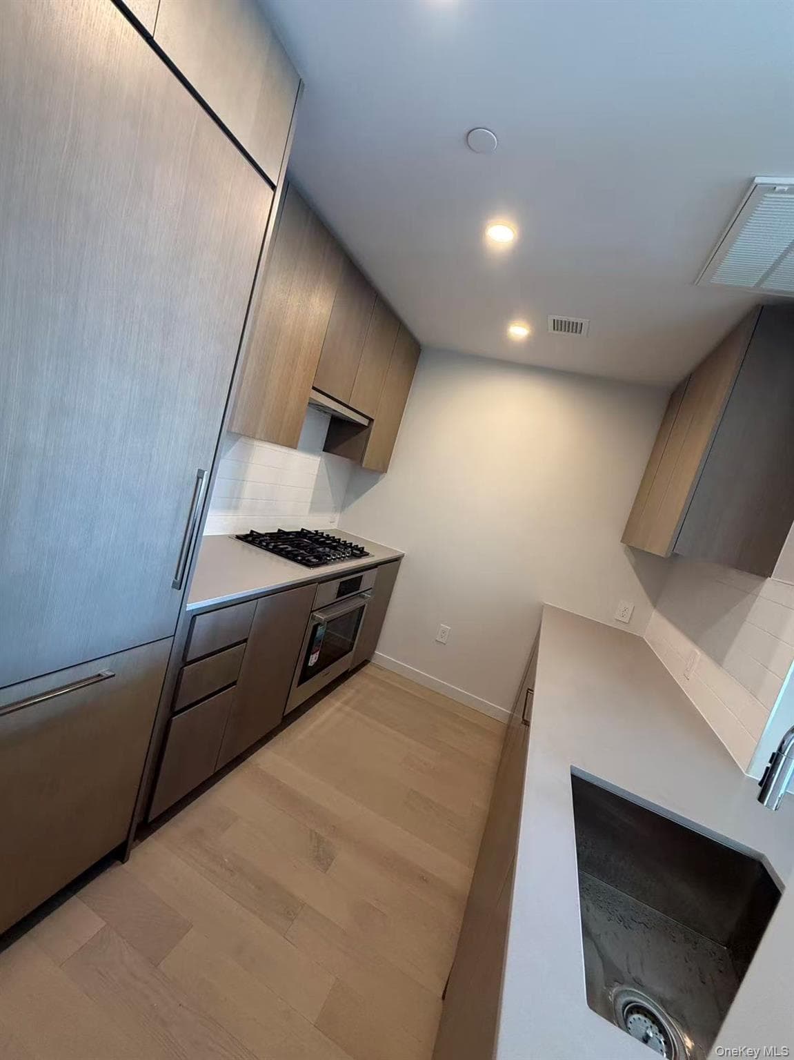 131-02A 40th Road Unit: 6G thumbnail 8