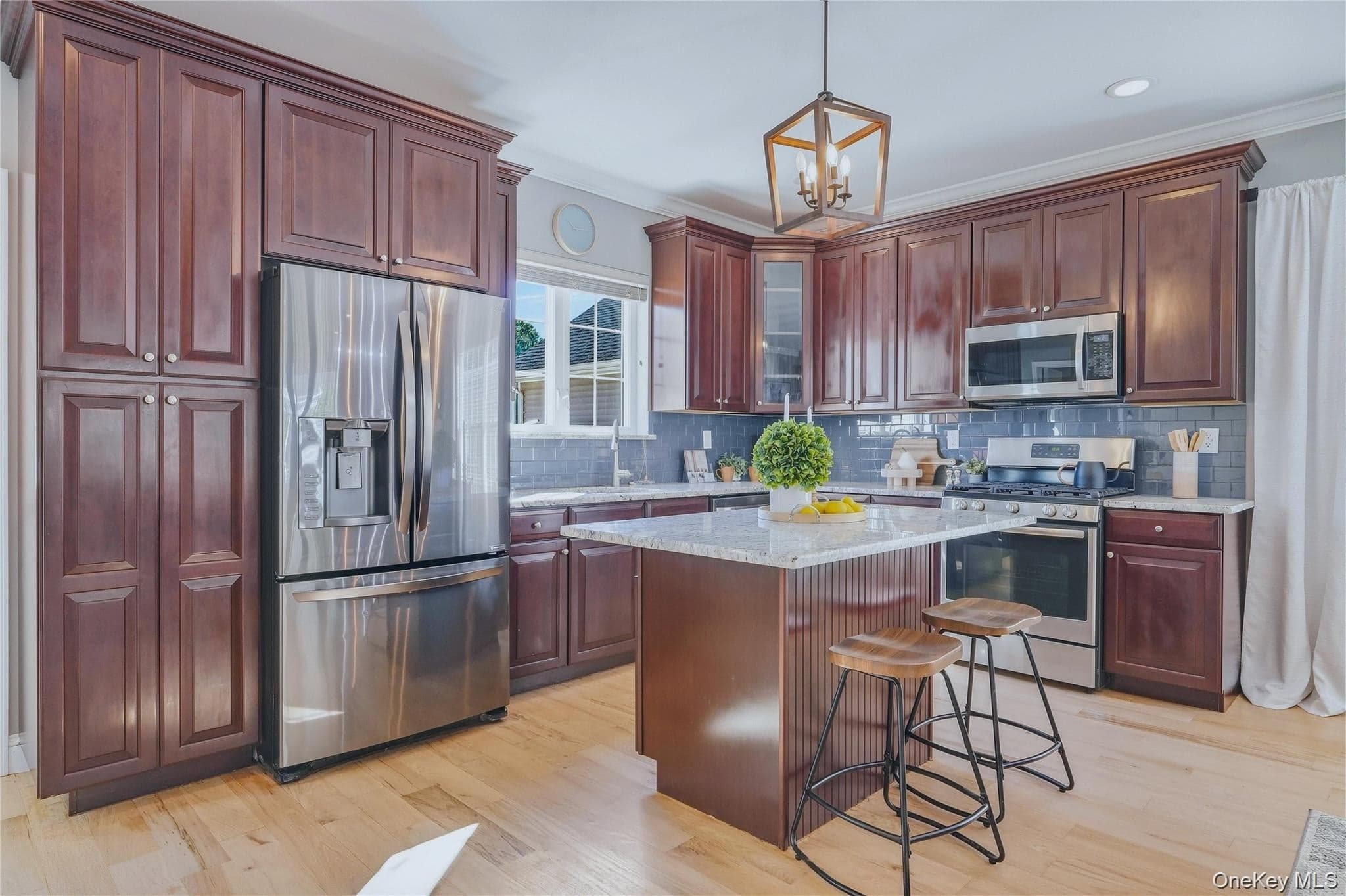 9 Emerson Terrace thumbnail 11