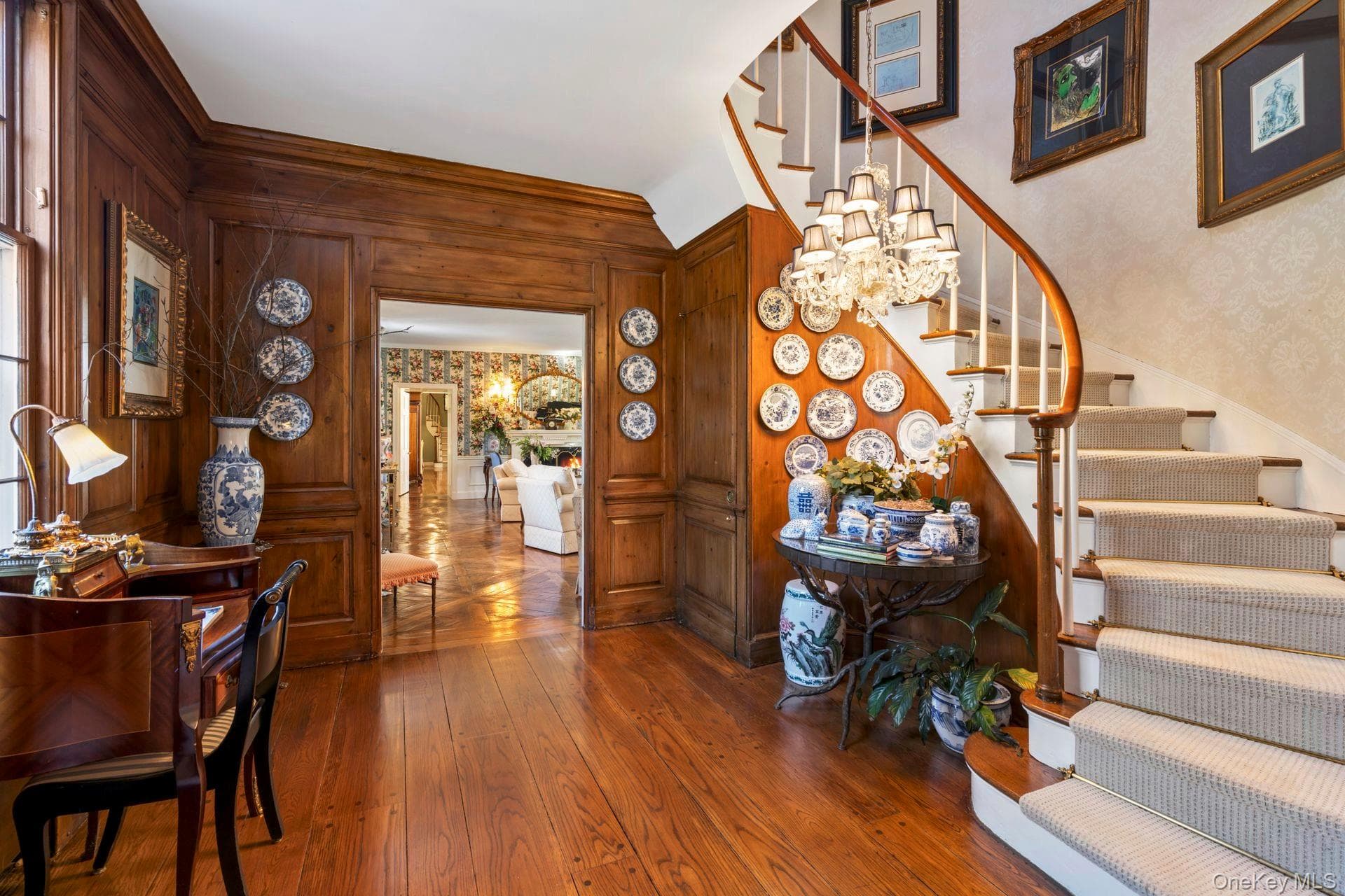8 Stonegate Lane thumbnail 6