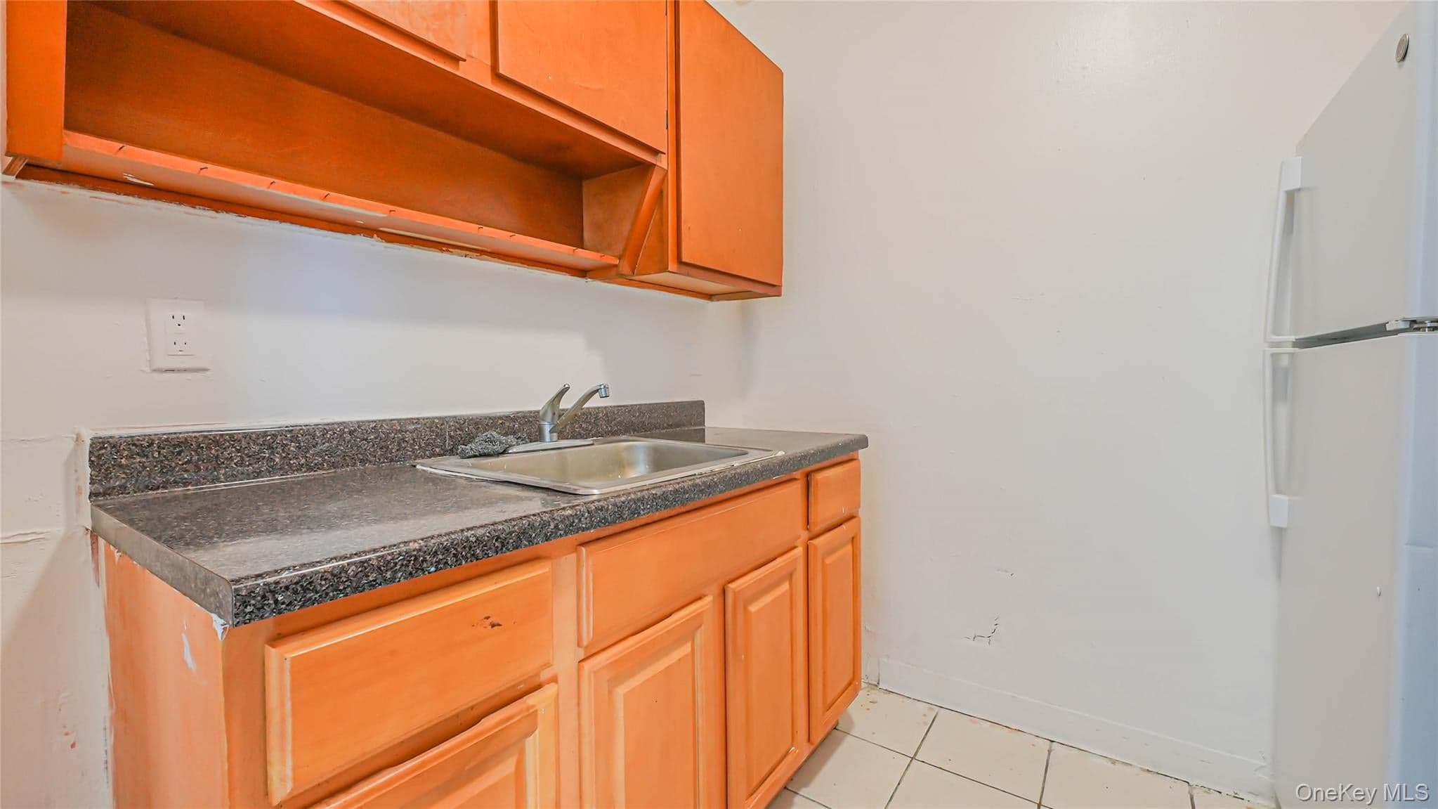 381 E 152nd Street thumbnail 6