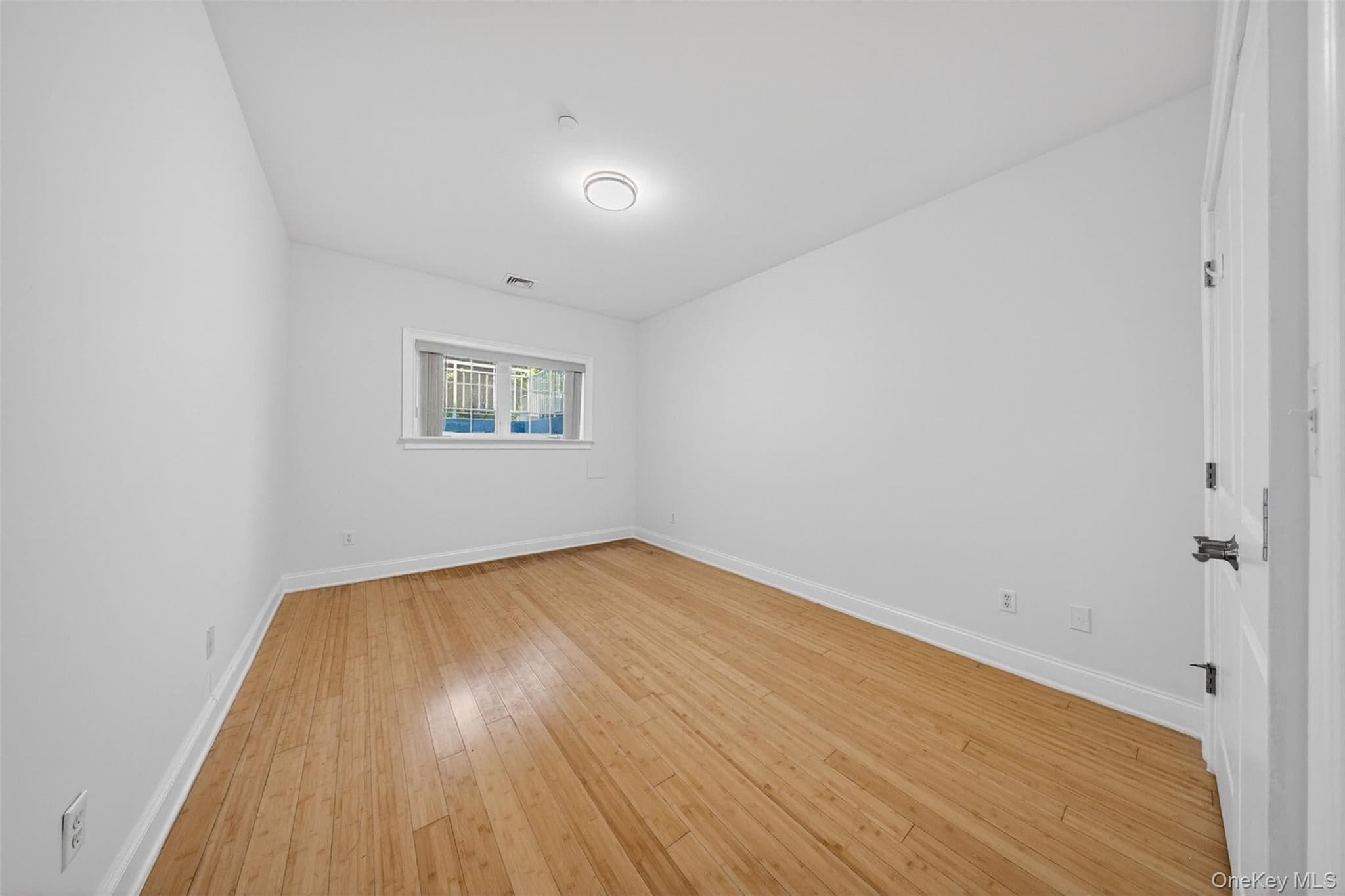 343 Soundview Lane thumbnail 11
