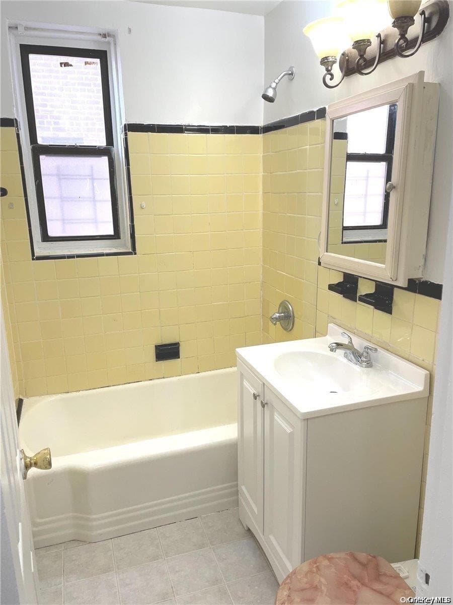 88-30 182 Street Unit: 4D thumbnail 10