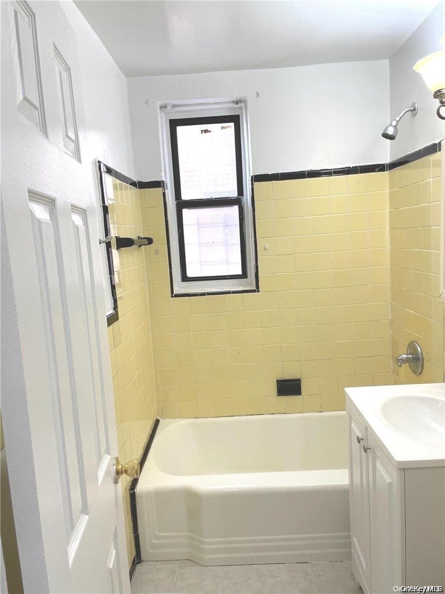 88-30 182 Street Unit: 4D thumbnail 11