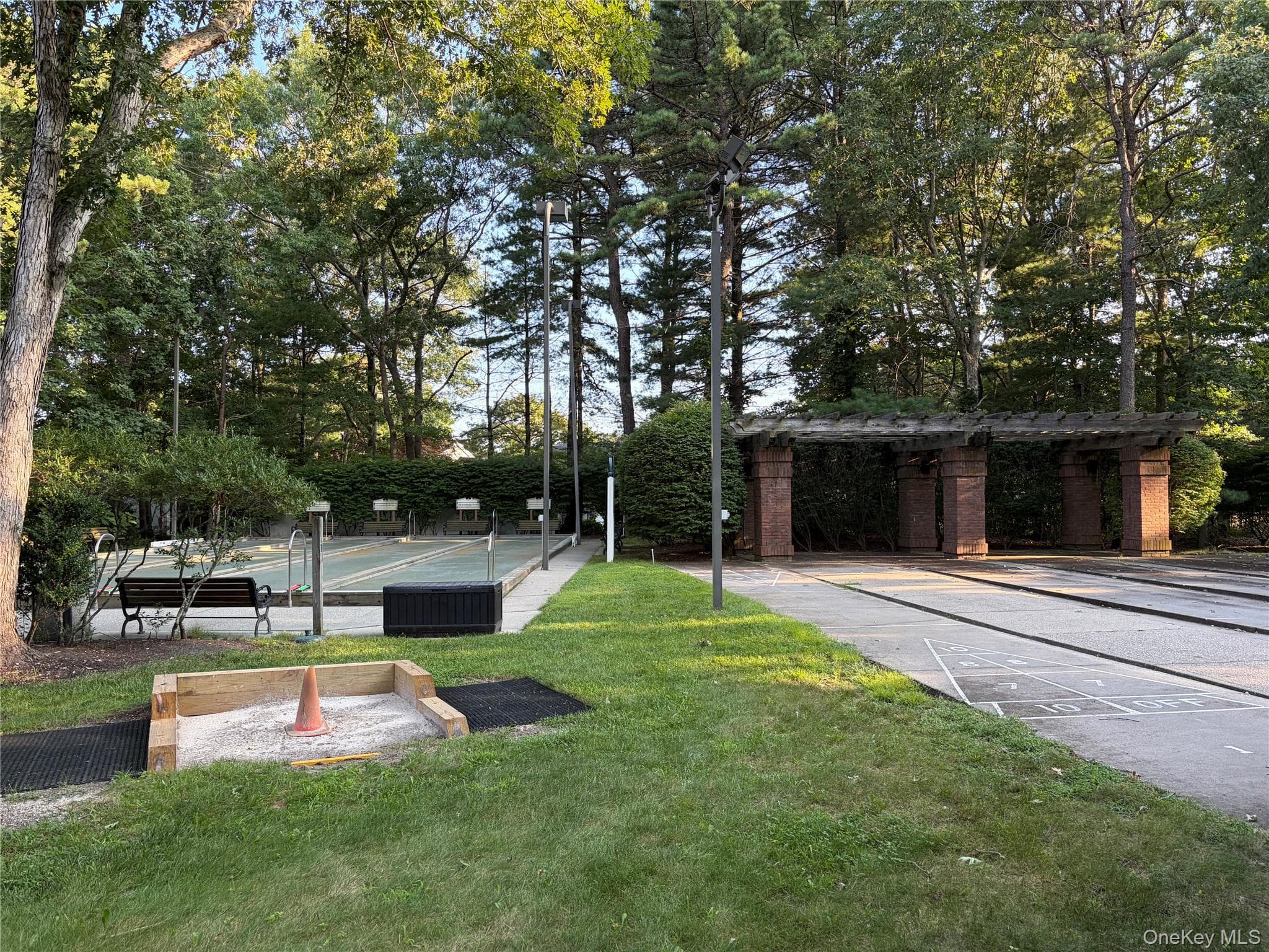 428 Leisure Drive thumbnail 39