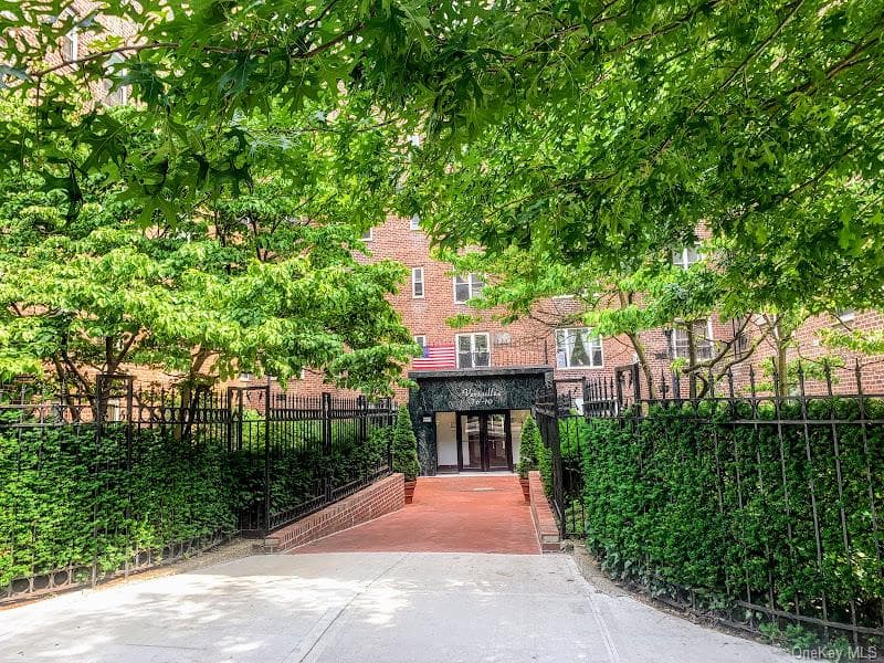 7610 34th Avenue Unit: 2M thumbnail 8