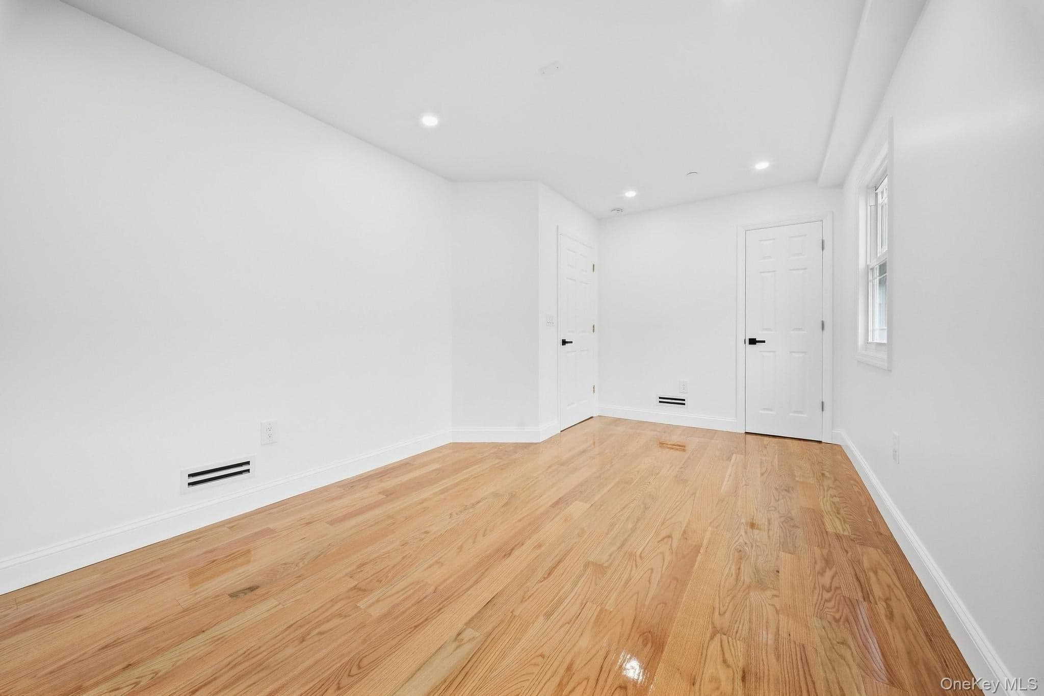123-24 135 Street thumbnail 13