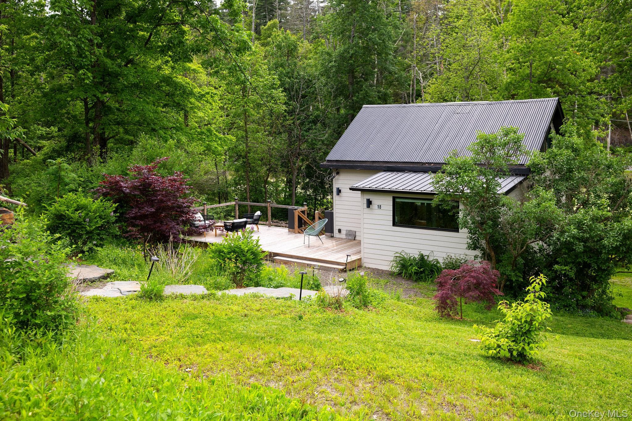18 Lake Hill Road thumbnail 5