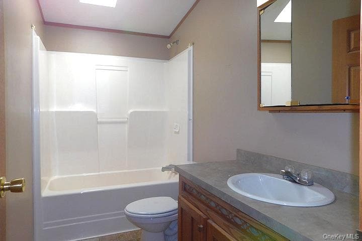 1566 Albany Post Road thumbnail 19