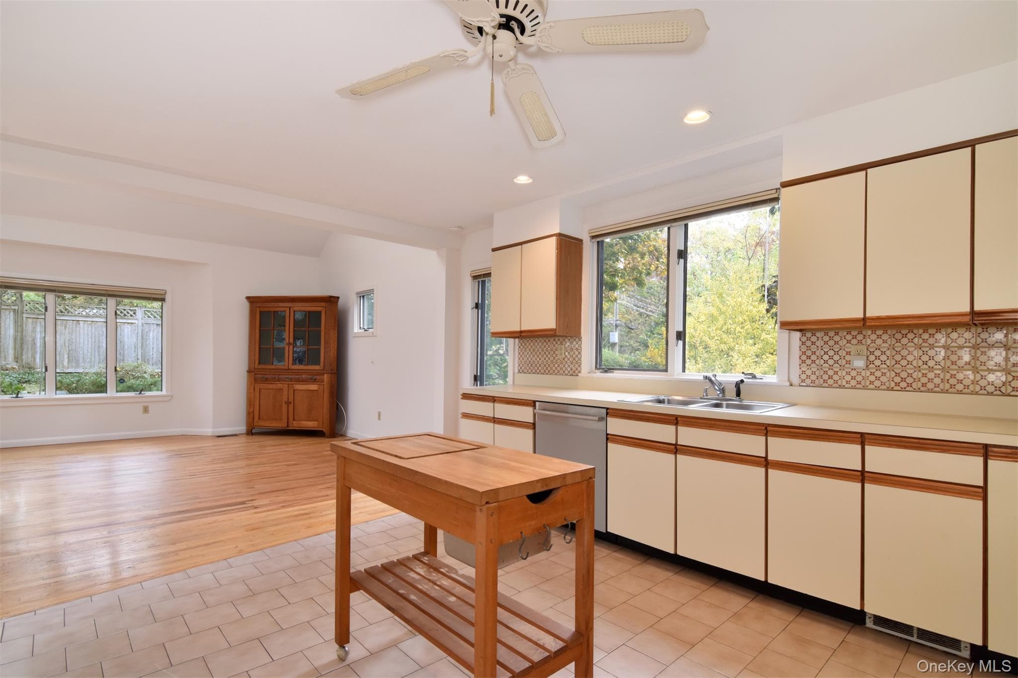 42 Ravensdale Road thumbnail 13