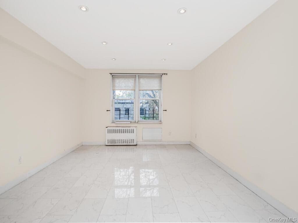 6535 Broadway Unit: 2E thumbnail 10