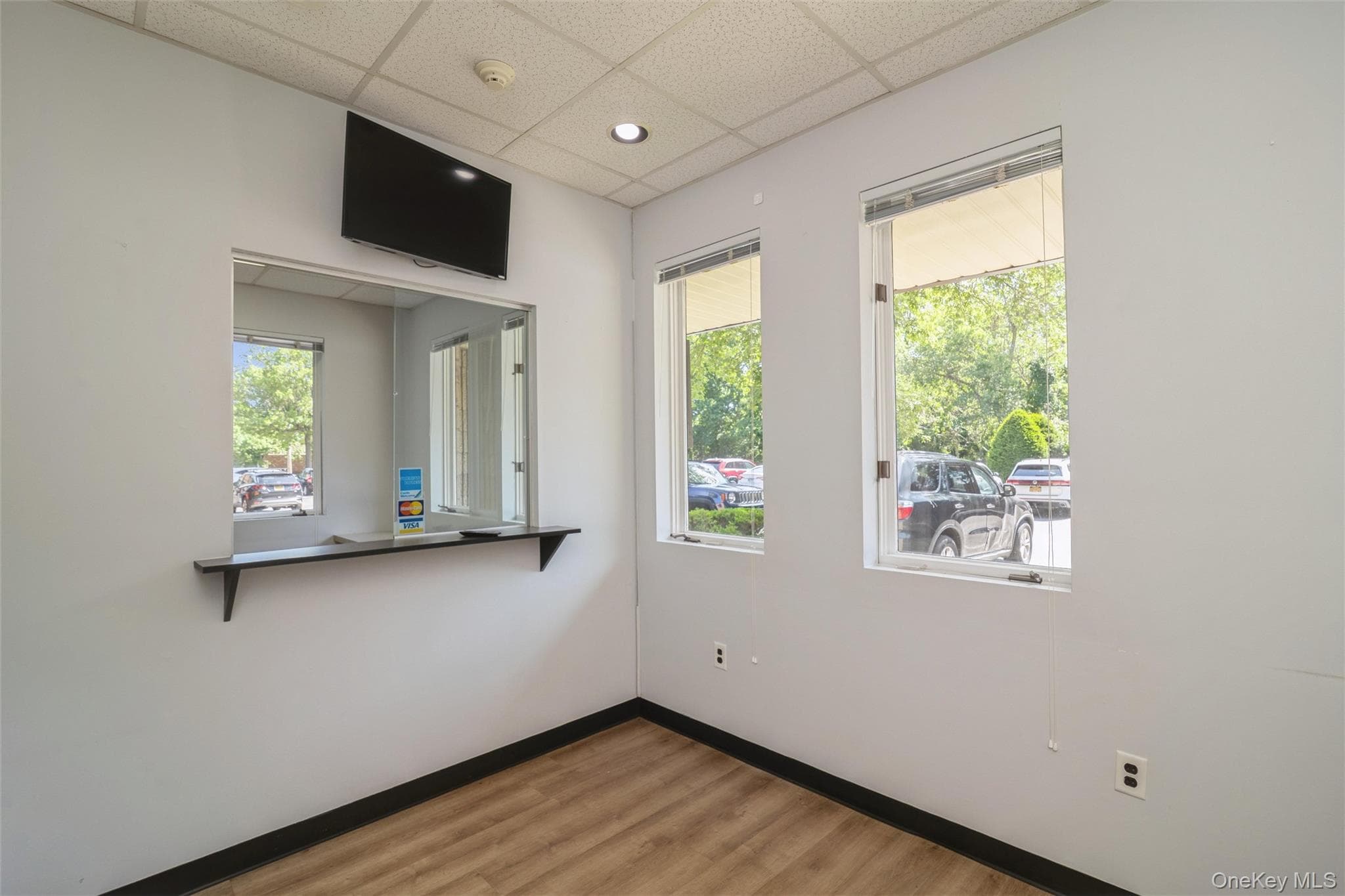 1641A Medford Avenue thumbnail 8