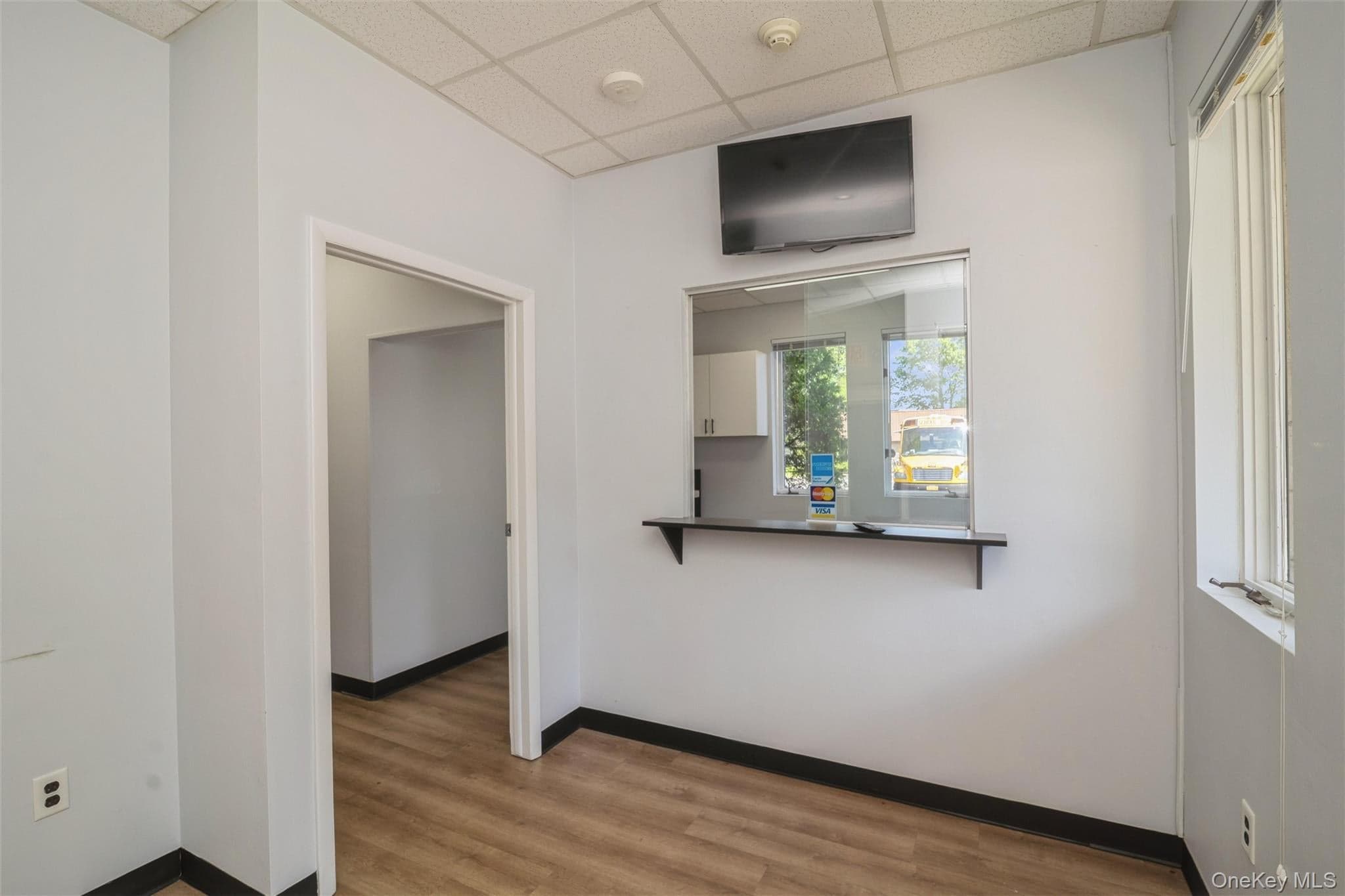 1641A Medford Avenue thumbnail 10
