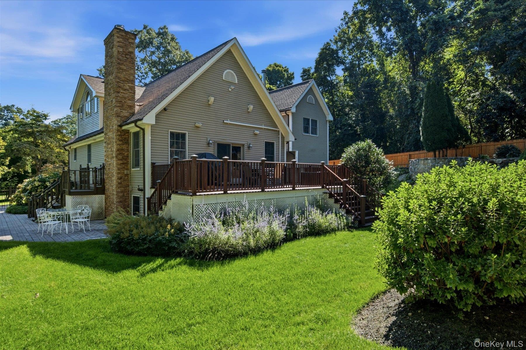 24 Sylvan Lane thumbnail 5