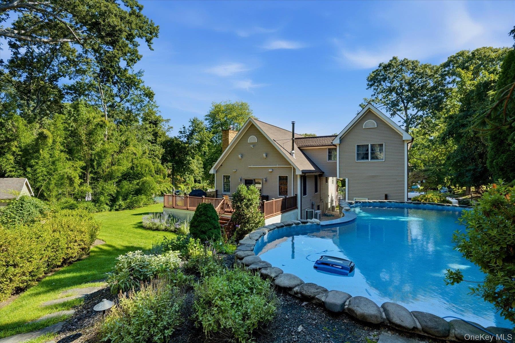 24 Sylvan Lane thumbnail 6