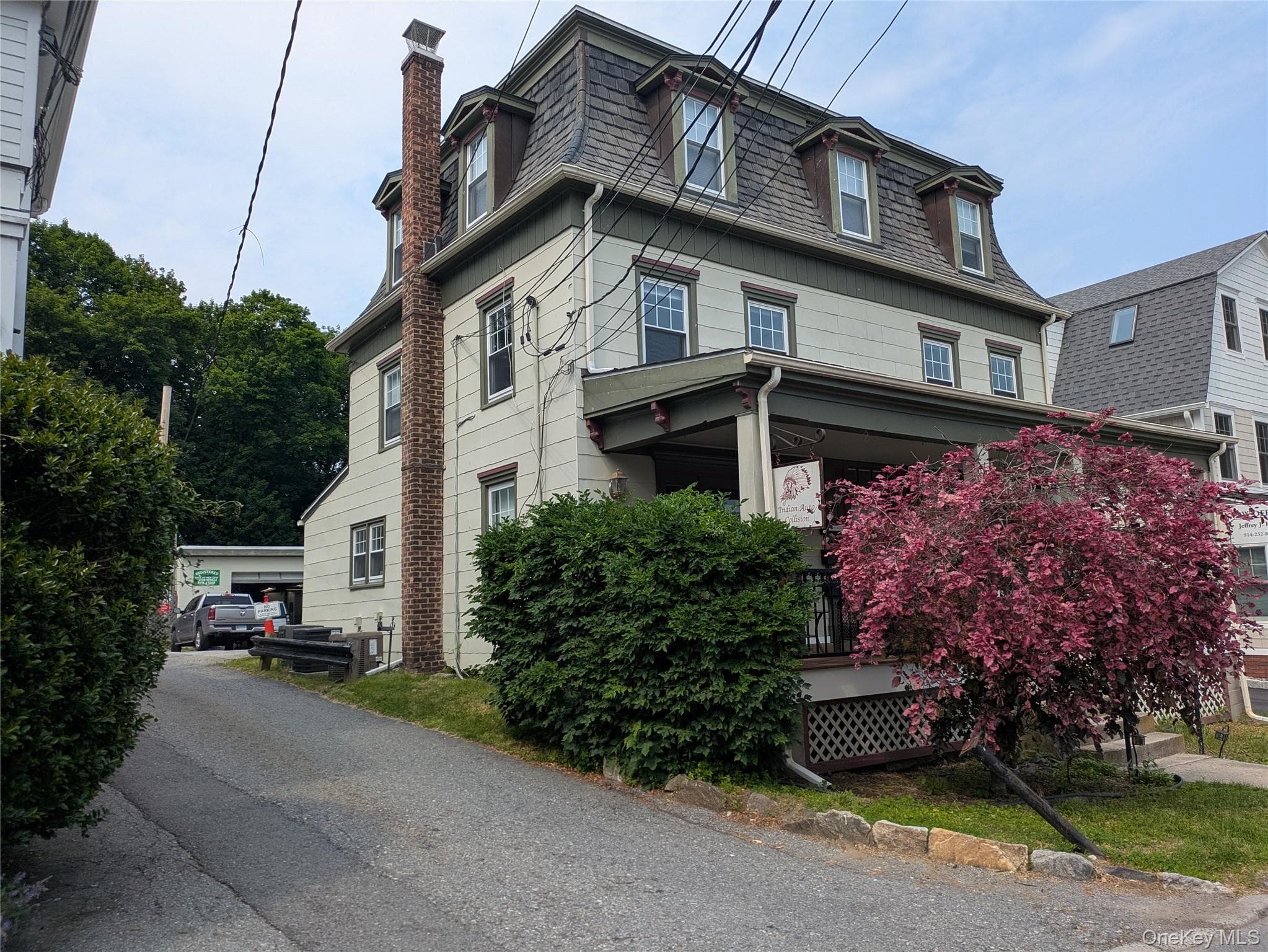 11-13 Edgemont Road Rd thumbnail 2