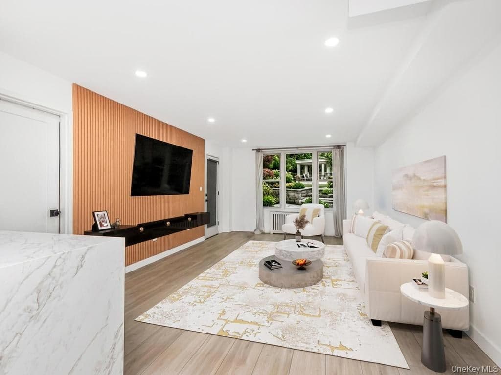 2750 Johnson Avenue Unit: 4, Bronx