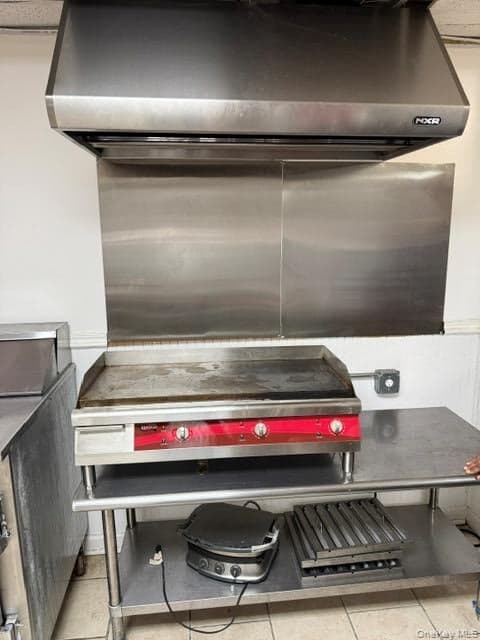 9049 Springfield Boulevard Unit: Lower level, Queens Village