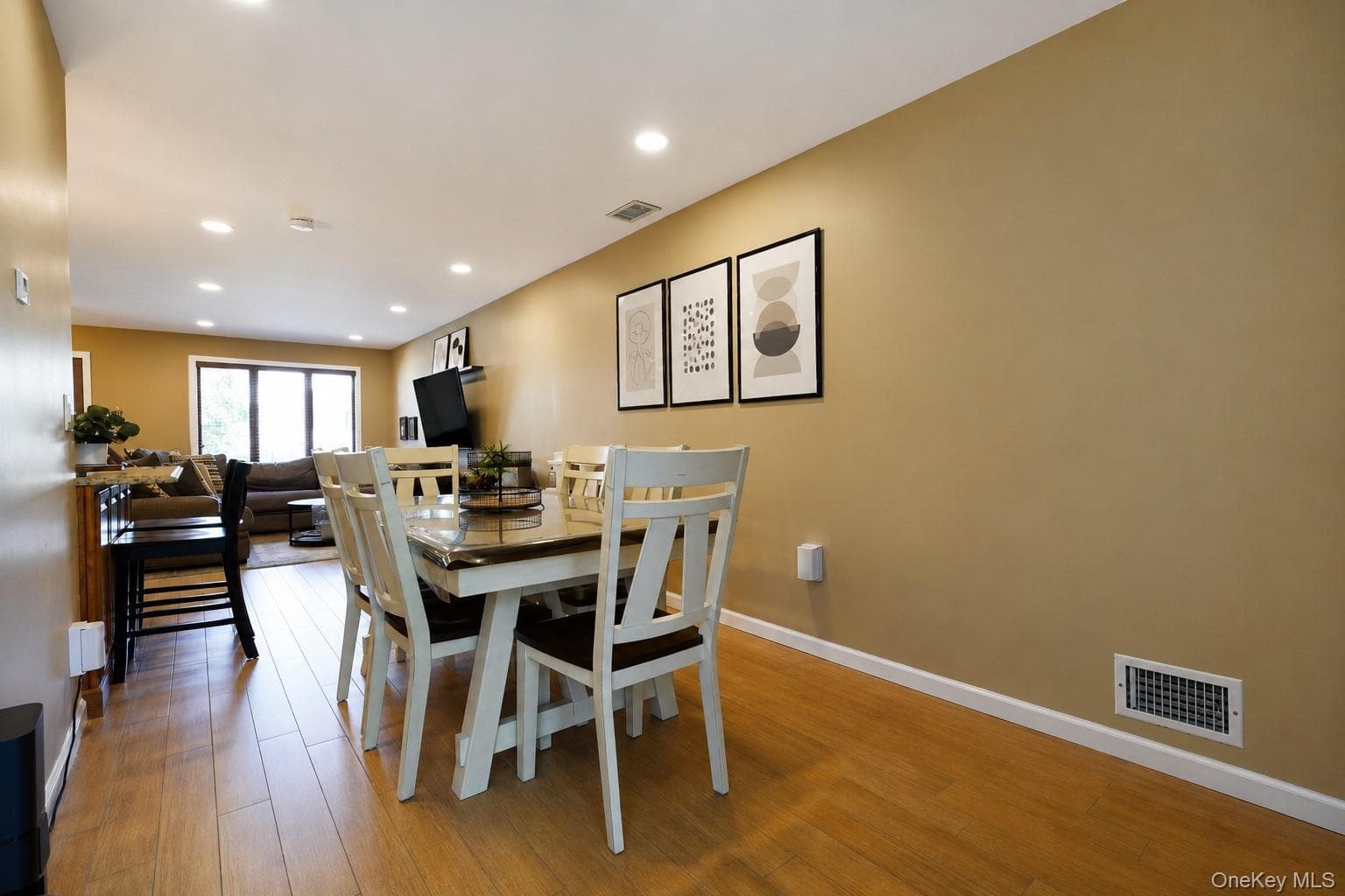 30 Hemlock Court thumbnail 14