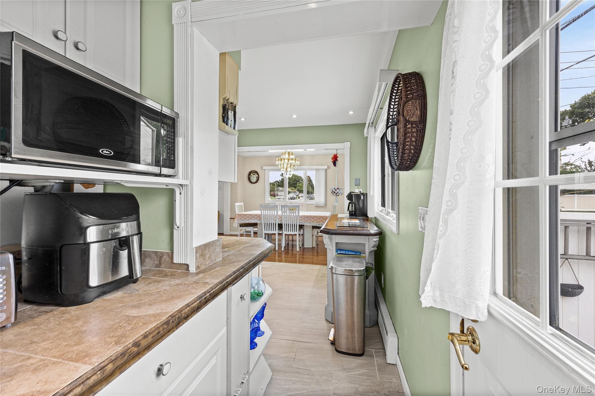 822 Coates Avenue thumbnail 16