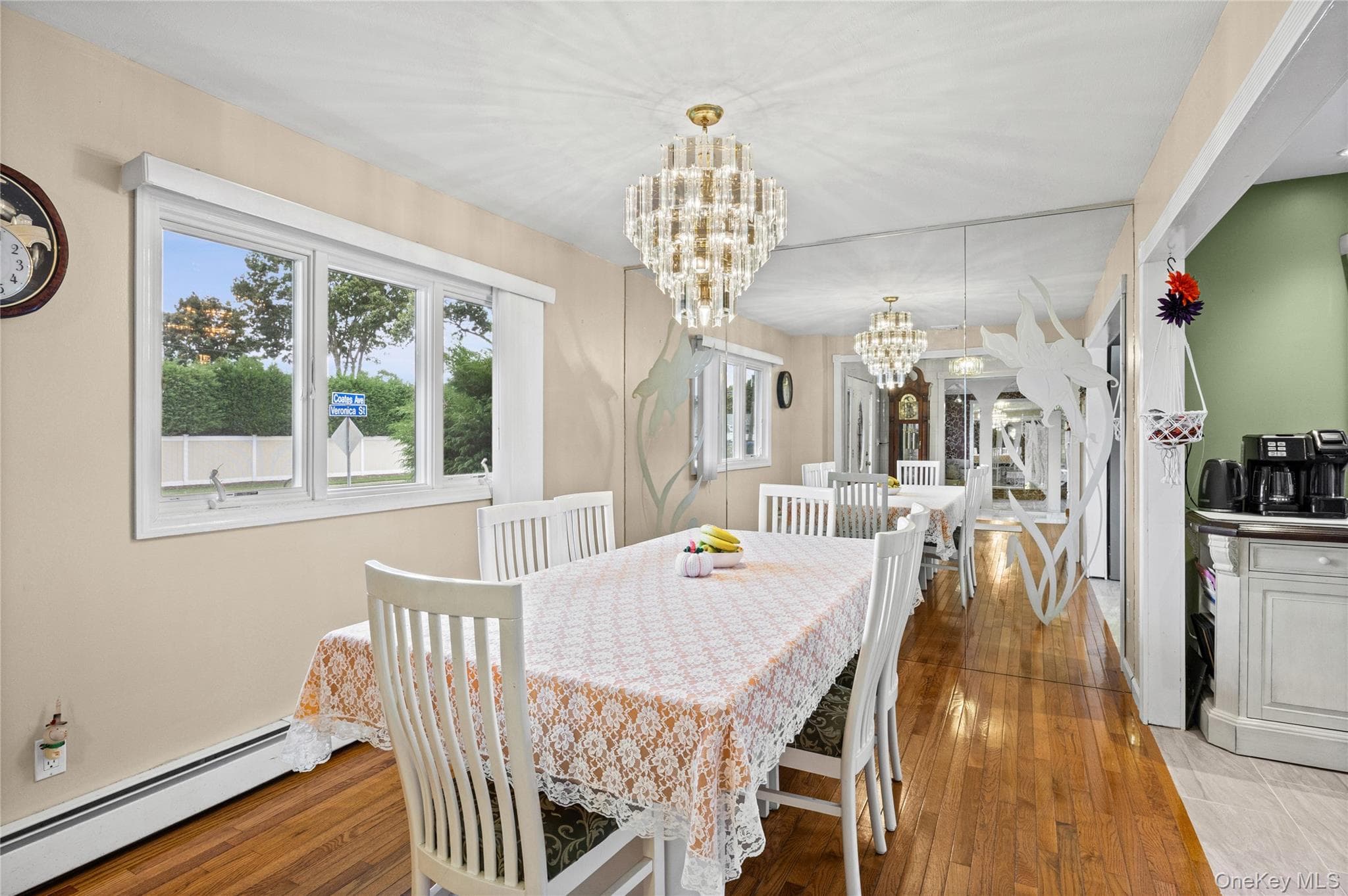 822 Coates Avenue thumbnail 9